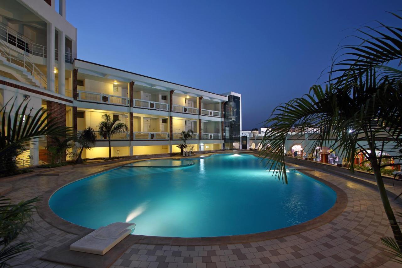 Prakruti Resort Вадодара Екстериор снимка